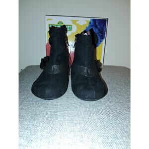 Girls Sesame Street Abby Boot Size 5 Black